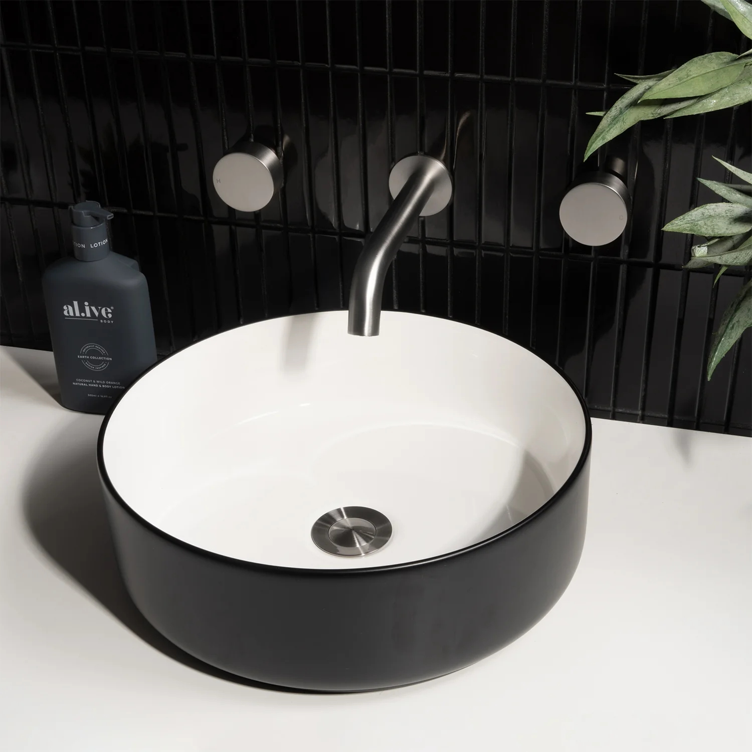 Alma 32mm Brushed Nickel Pop Up Waste - Image 4