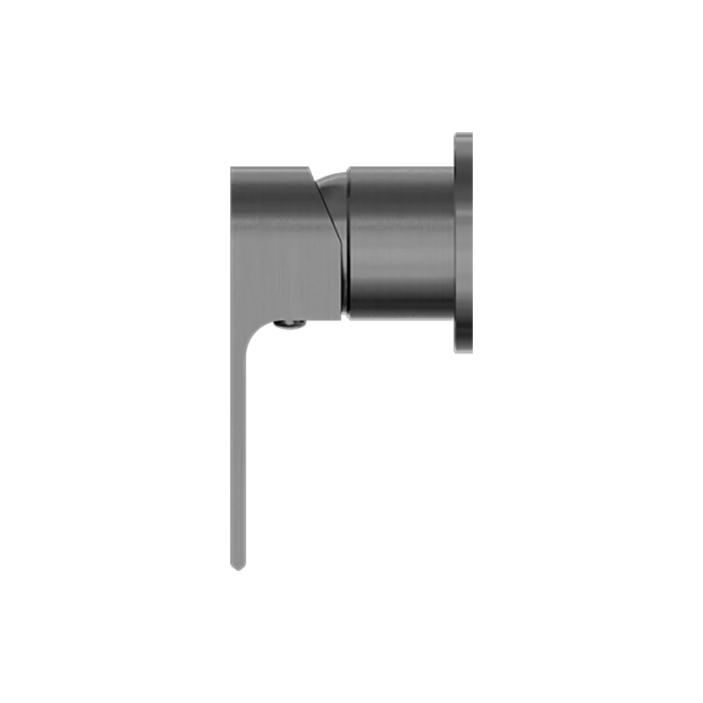 Nero Bianca Shower Mixer with 60mm Round Plate Gunmetal - Image 4
