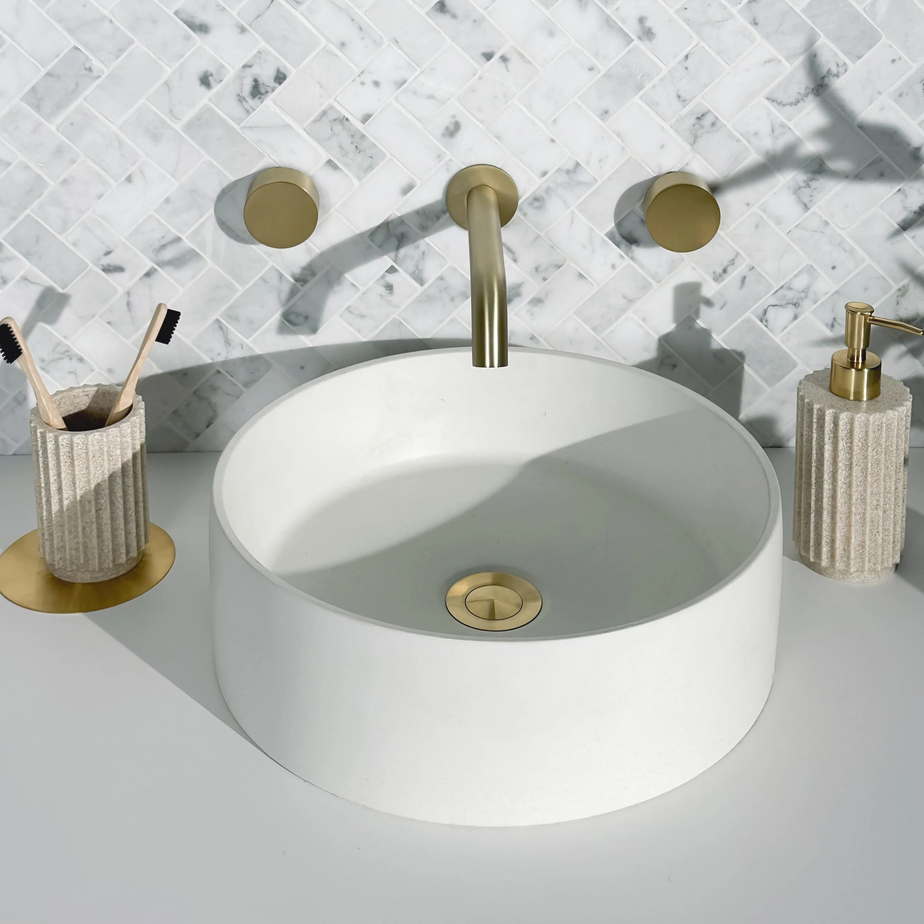 Alma 32mm Brass Gold Pop Up Waste - Image 4