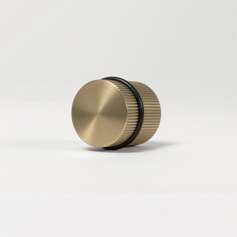 Alma Jakob Linear Door Stop Brushed Brass Gold - Image 4