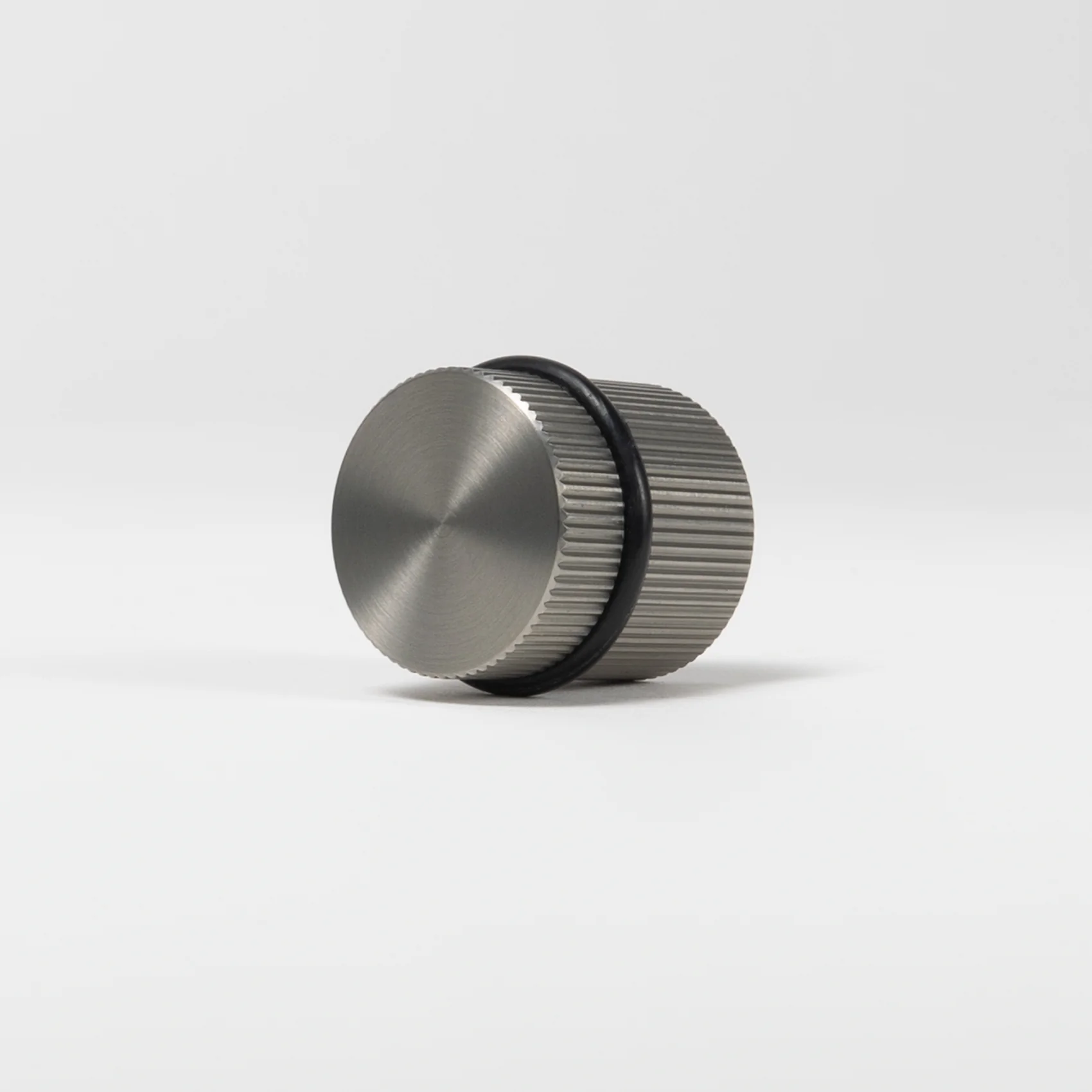 Alma Jakob Linear Door Stop Brushed Nickel - Image 4