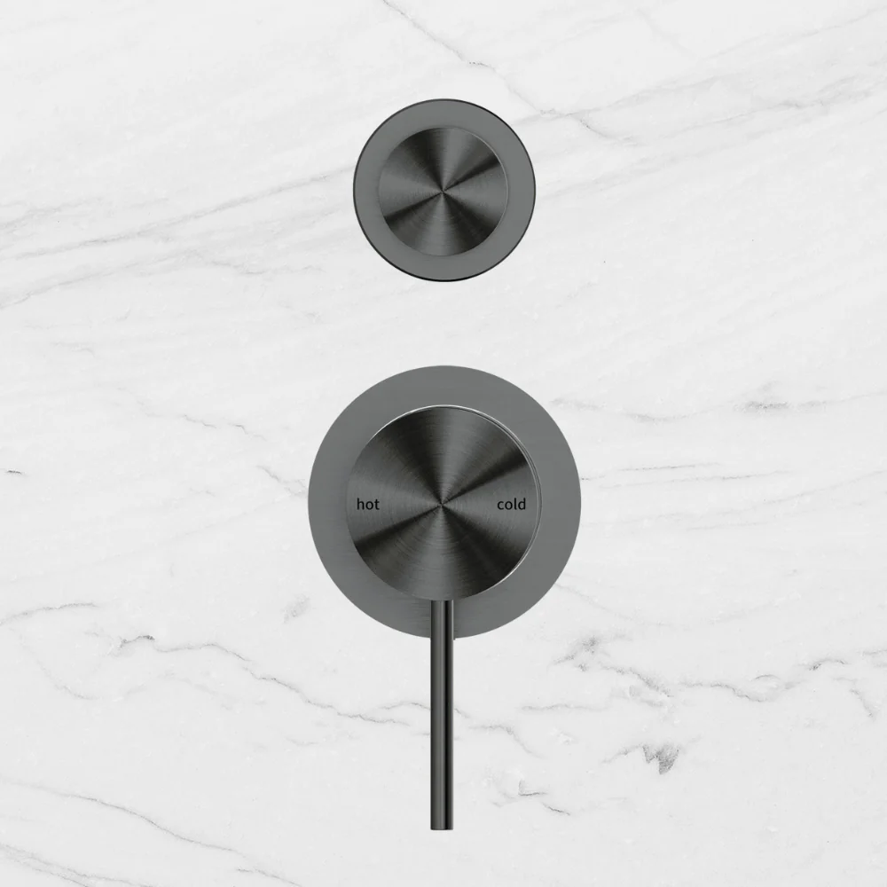 Nero Mecca Shower Mixer with Divertor Separate Back Plate Brushed Gunmetal - Image 2