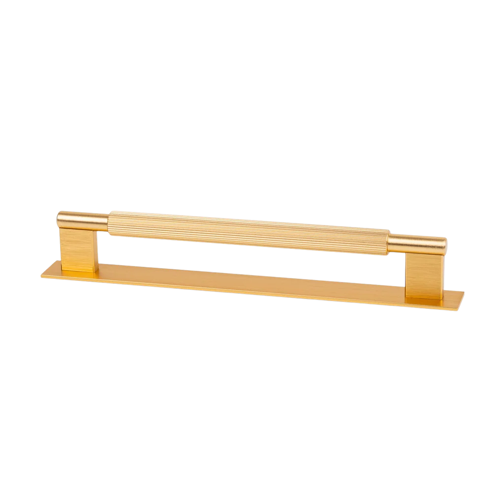 Momo Handles Momo Arpa D Handle and Backplate 192mm Brushed Dark Brass - Image 3