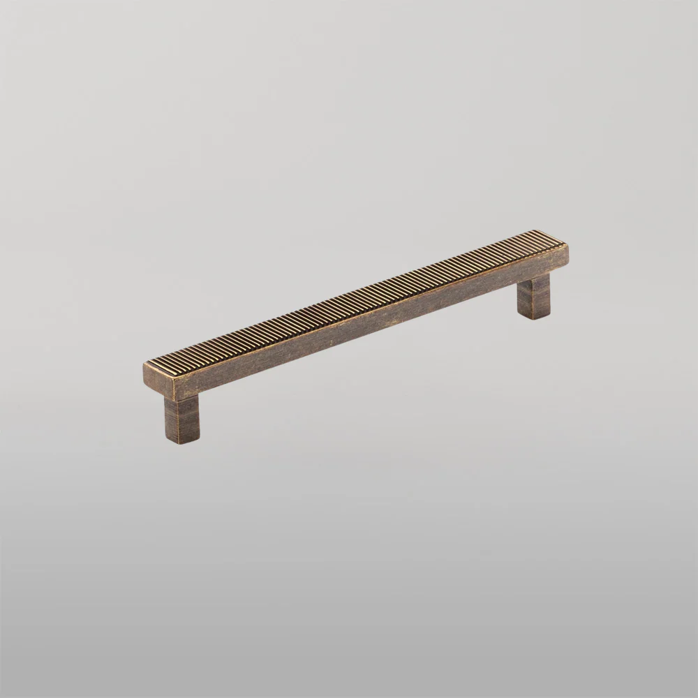 Momo Handles Momo Barrington Bar Handle 160mm Bronze - Image 2