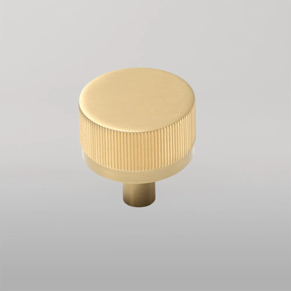 Momo Handles Momo Bellevue Solid Brass Lined Knob 35mm Brushed Satin Brass - Image 5