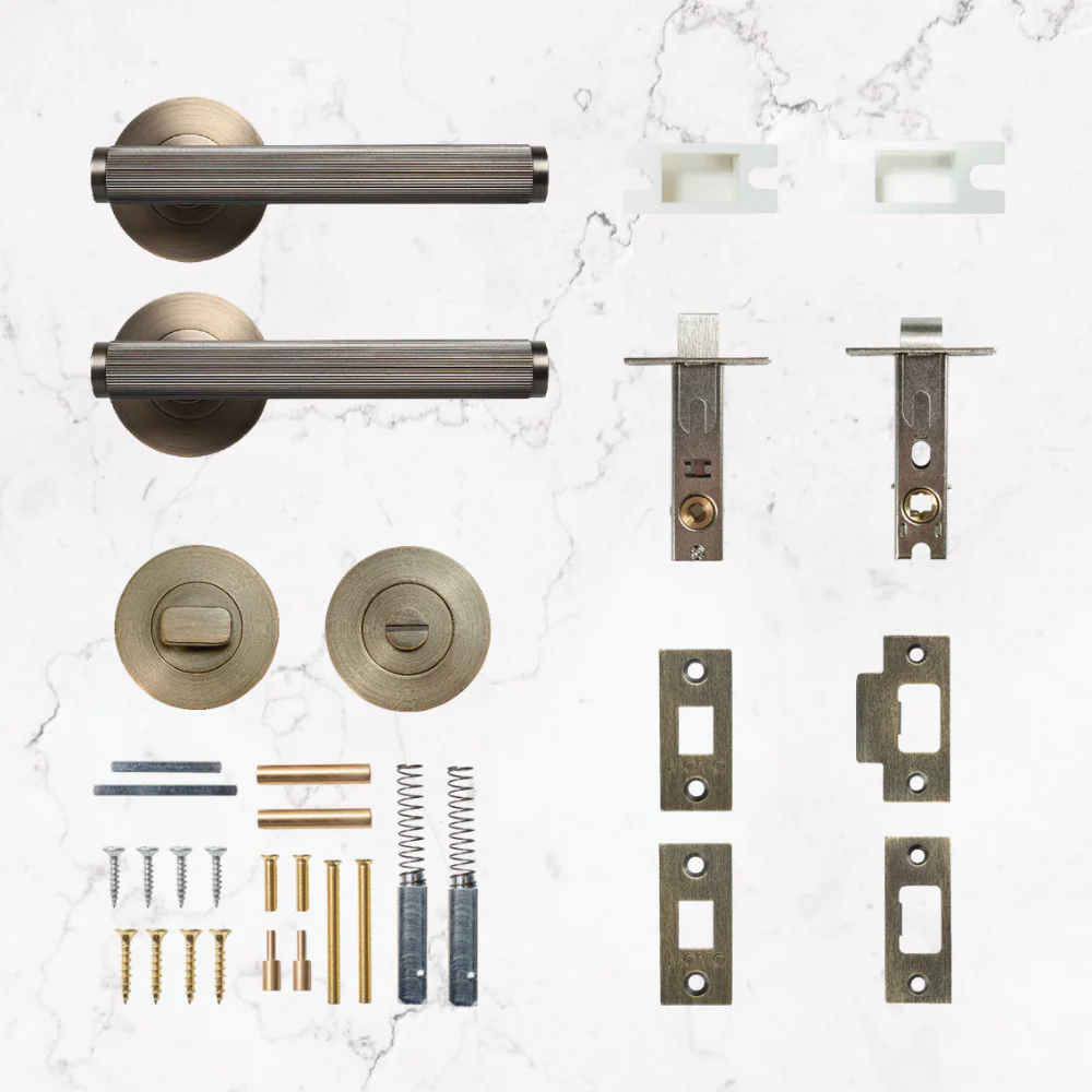 Momo Handles Bellevue Solid Brass Lined Tubular Latch Privacy Lever Set in Dark Brushed Brass - Image 2