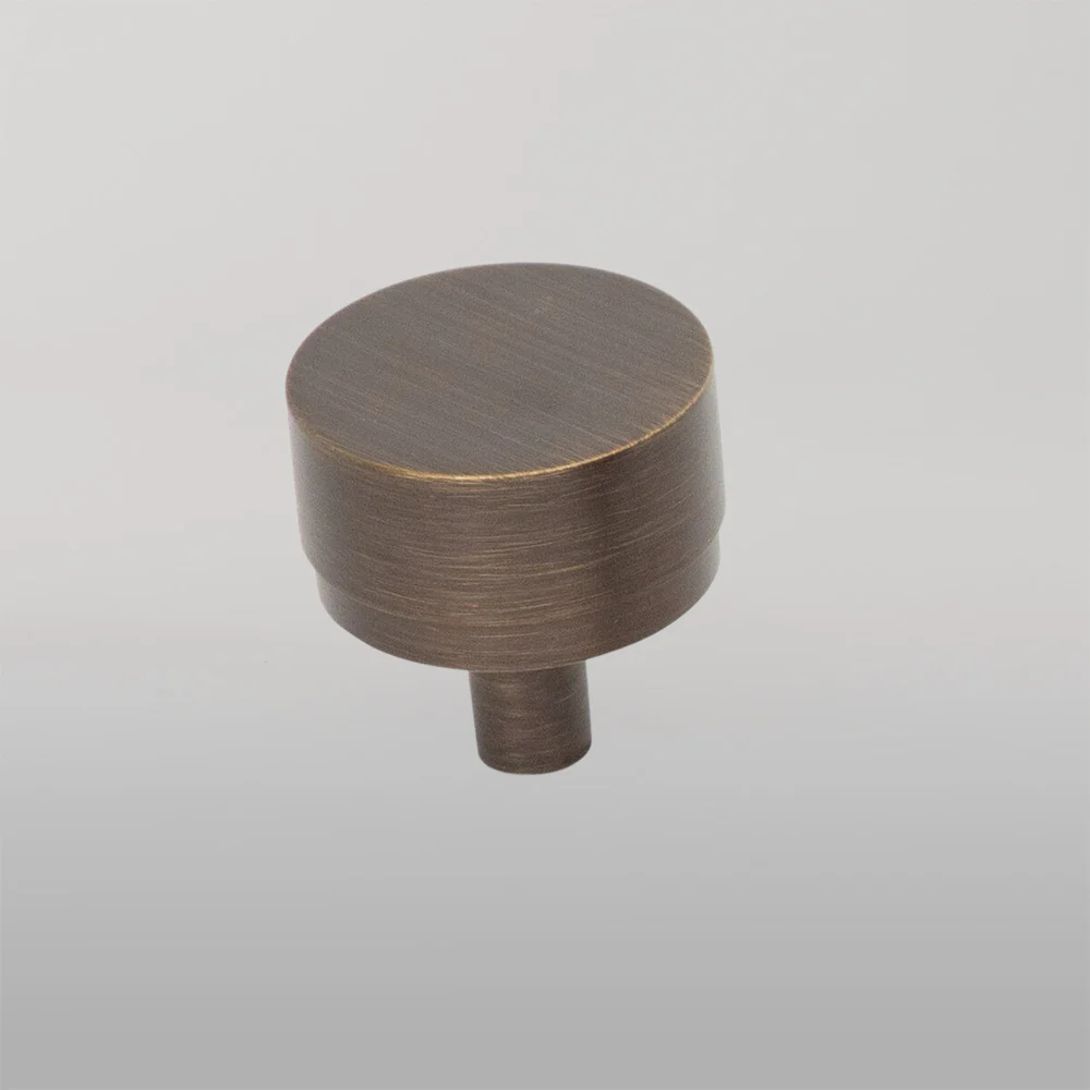 Momo Handles Momo Bellevue Solid Brass Plain Knob 35mm Bronze - Image 2