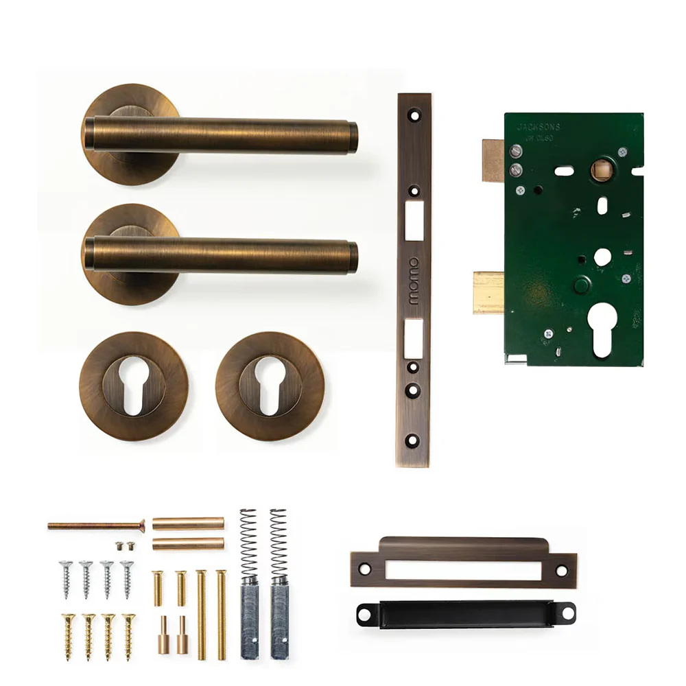 Momo Handles Bellevue Solid Brass Plain Lever Entrance Set Bronze - Image 2