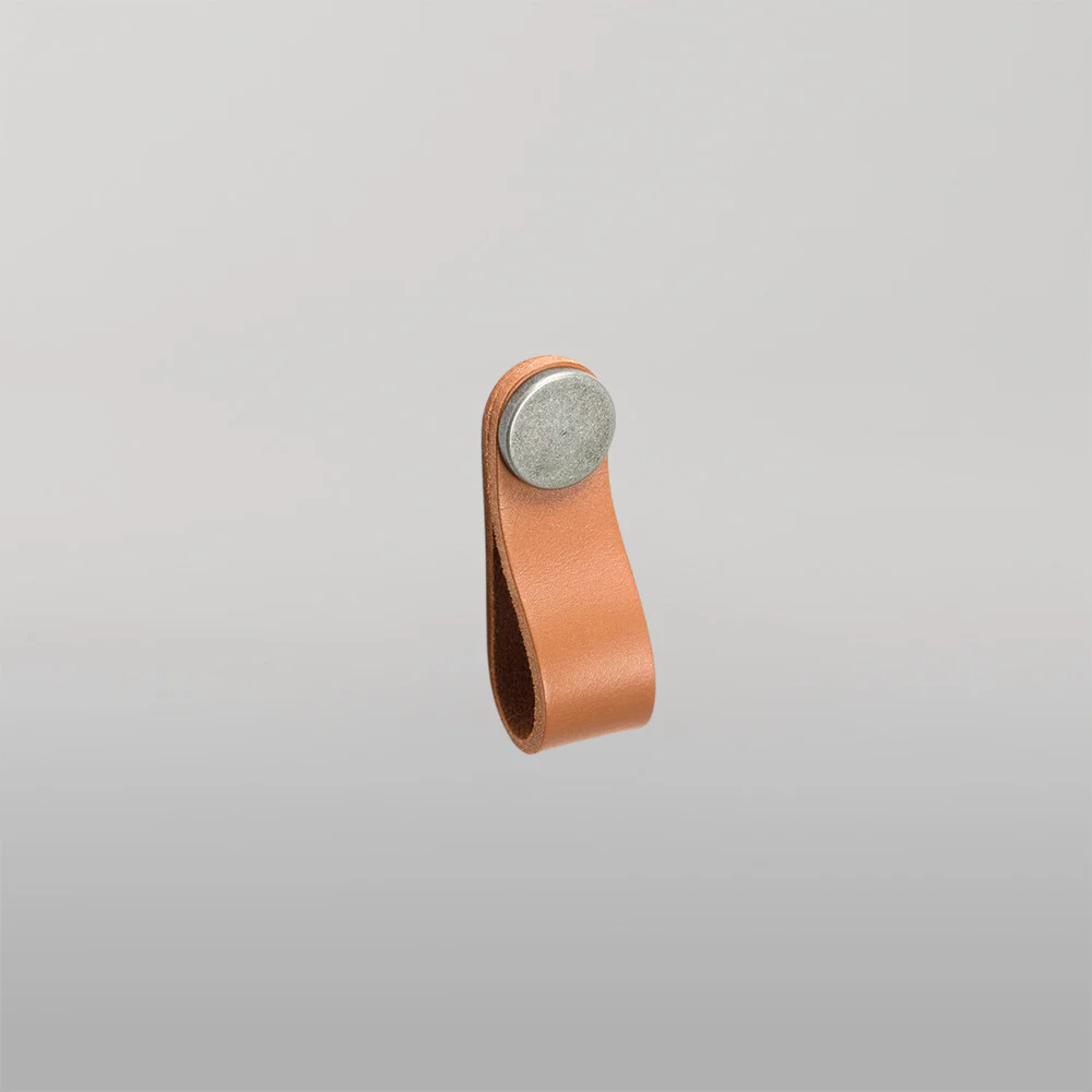 Momo Handles Momo Flexa Leather Pull 70mm Light Tan With Pewter Button - Image 2