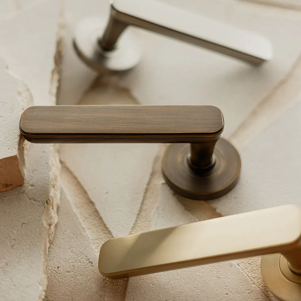 Momo Handles Aspen Solid Brass Lever Entrance Set Brushed Satin Brass - Image 7