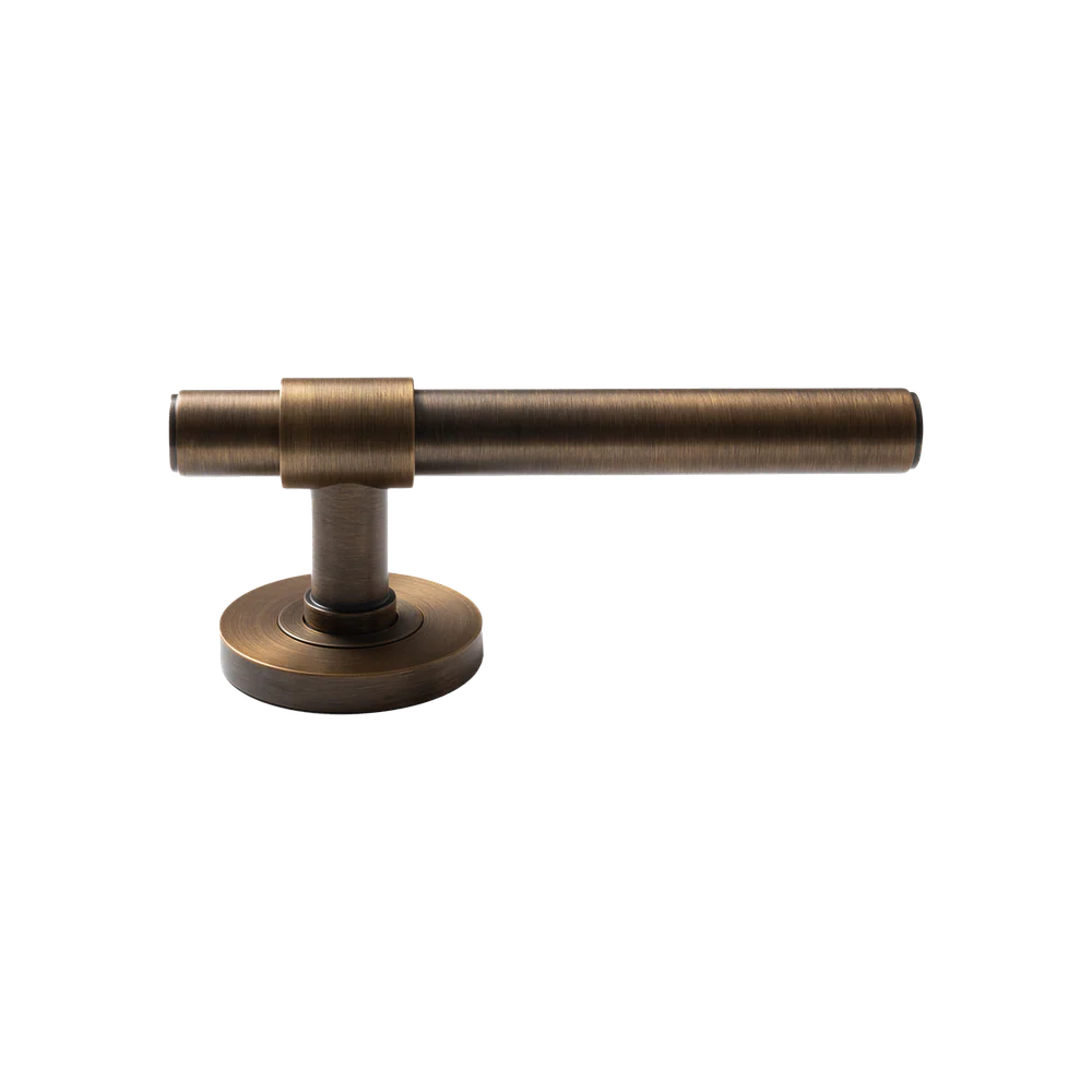 Momo Handles Belgravia Plain Lever Handle Set Bronze - Image 6