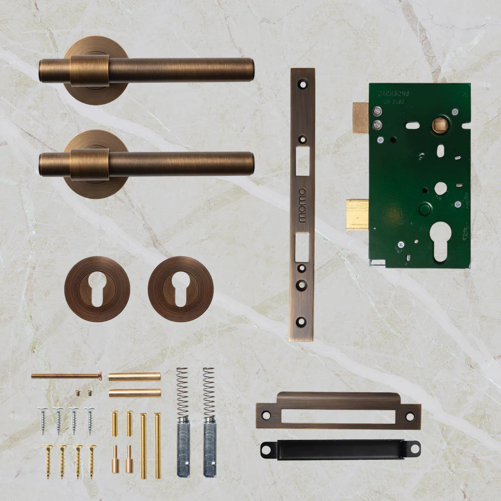 Momo Handles Belgravia Plain Solid Brass Lever Entrance Set Bronze - Image 2