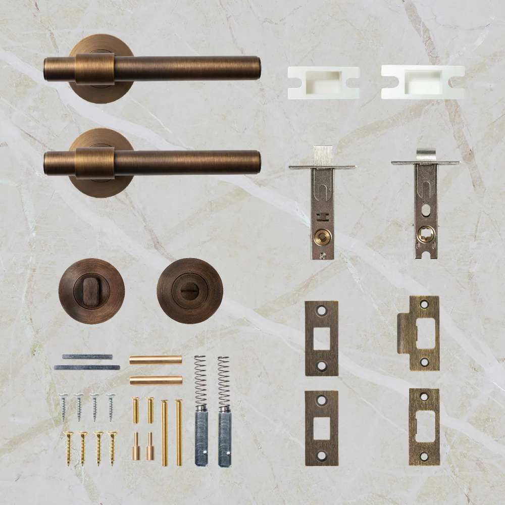Momo Handles Belgravia Plain Solid Brass Tubular Latch Privacy Lever Set Bronze - Image 2