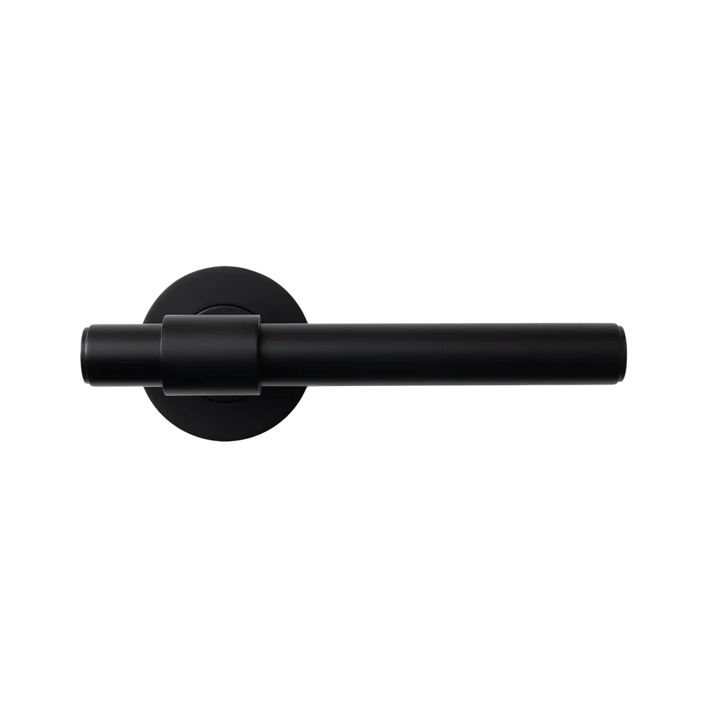 Momo Handles Belgravia Plain Solid Brass Tubular Latch Privacy Lever Set Matte Black