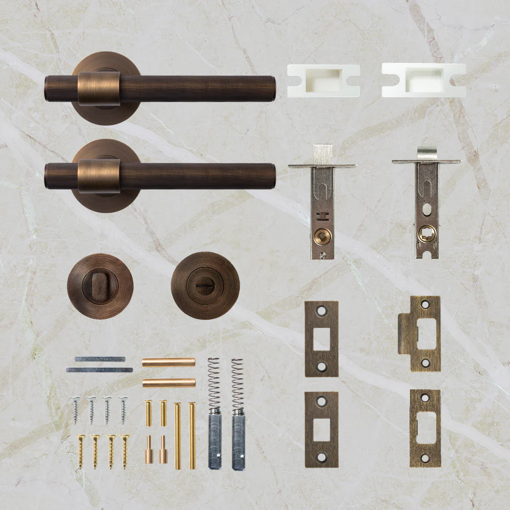 Momo Handles Belgravia Solid Brass Lined Tubular Latch Privacy Lever Set Bronze - Image 2