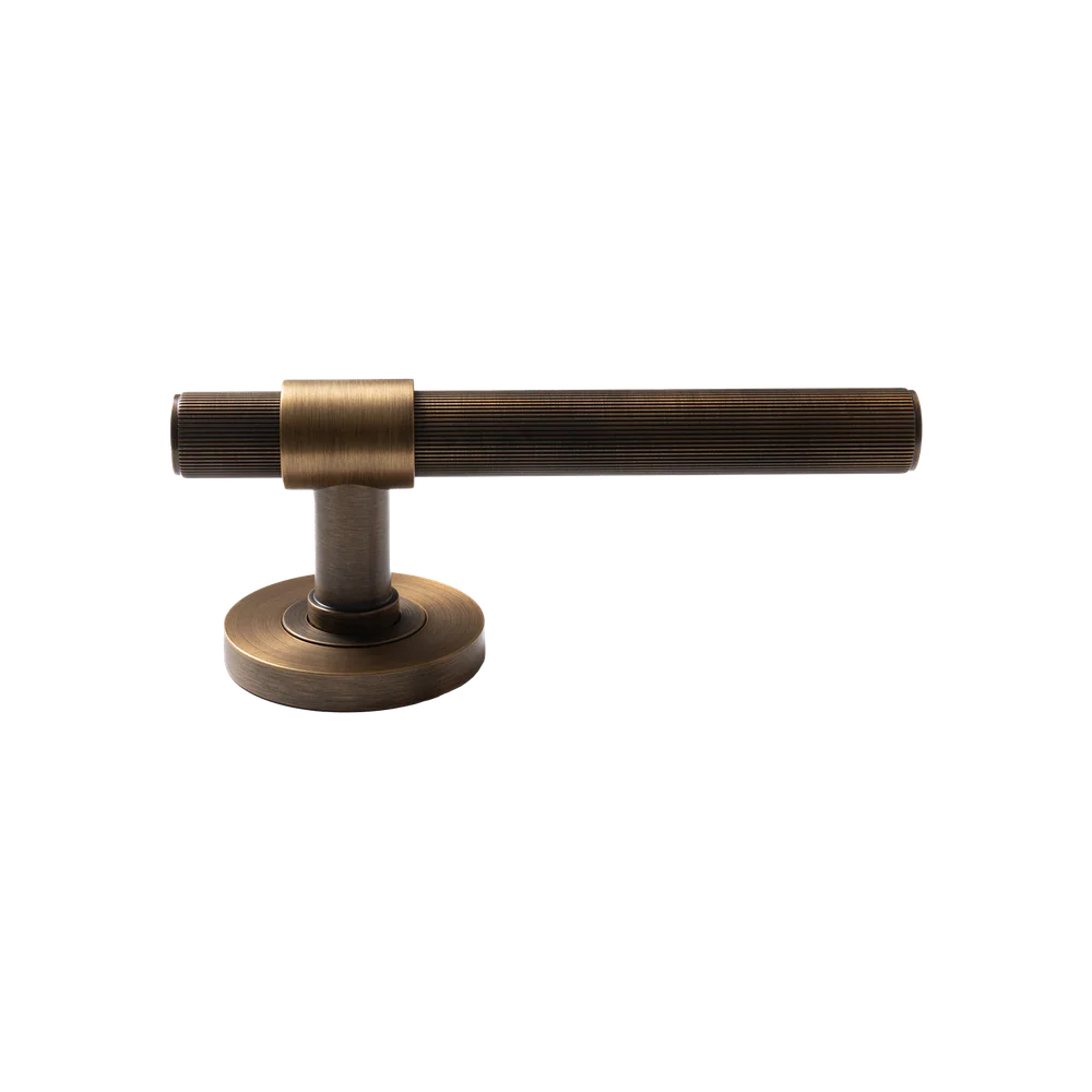Momo Handles Belgravia Solid Brass Lined Tubular Latch Privacy Lever Set Bronze - Image 6