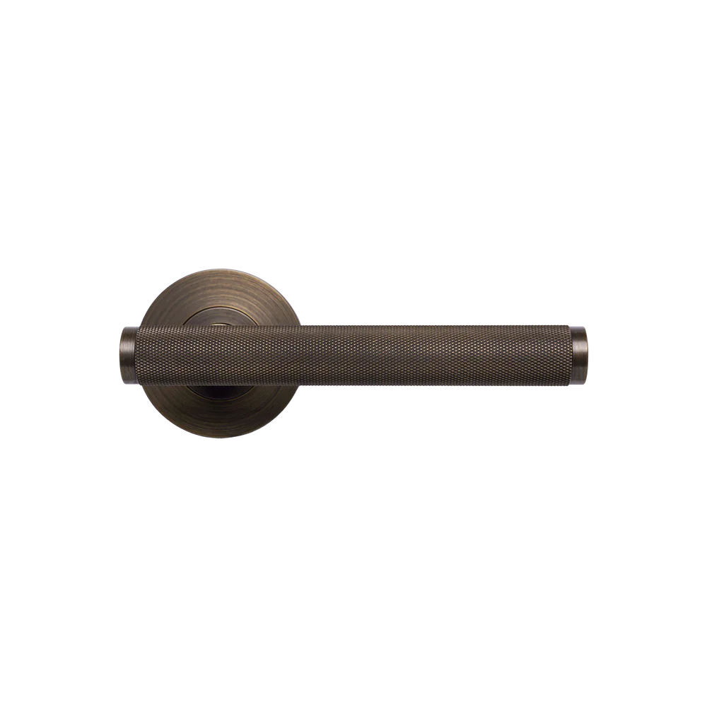 Momo Handles Bellevue Solid Brass Knurled Tubular Latch Passage Lever Set Bronze