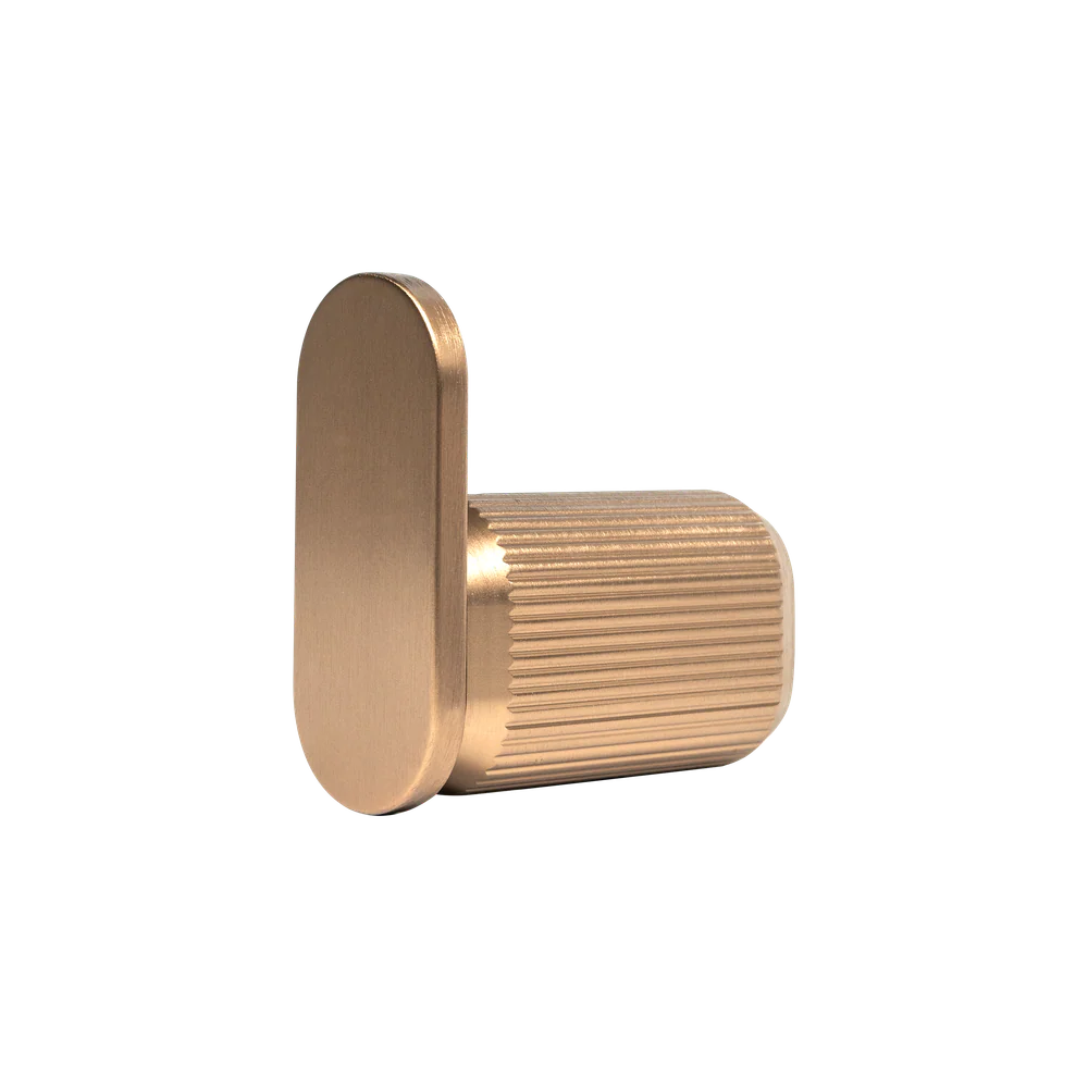 Momo Handles Brooklyn Wall Hook 70mm Dark Brushed Brass - Image 3