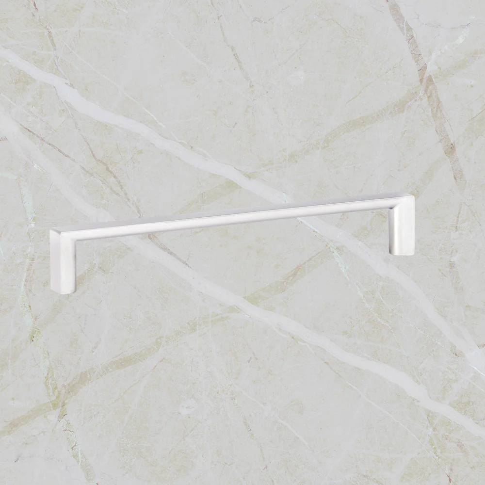 Momo Handles Dallas D Handle 160mm Satin Chrome - Image 2