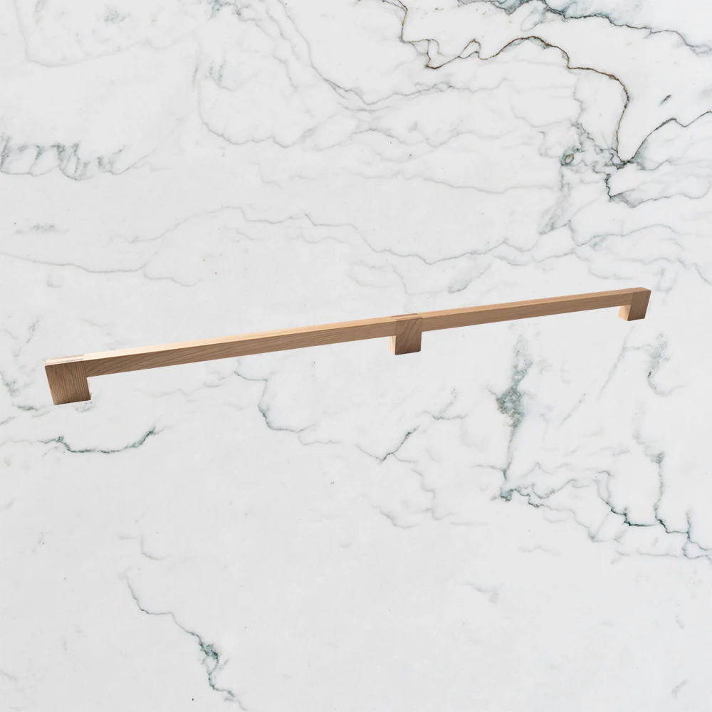 Momo Handles Hako Big D Handle 960mm Oak - Image 2