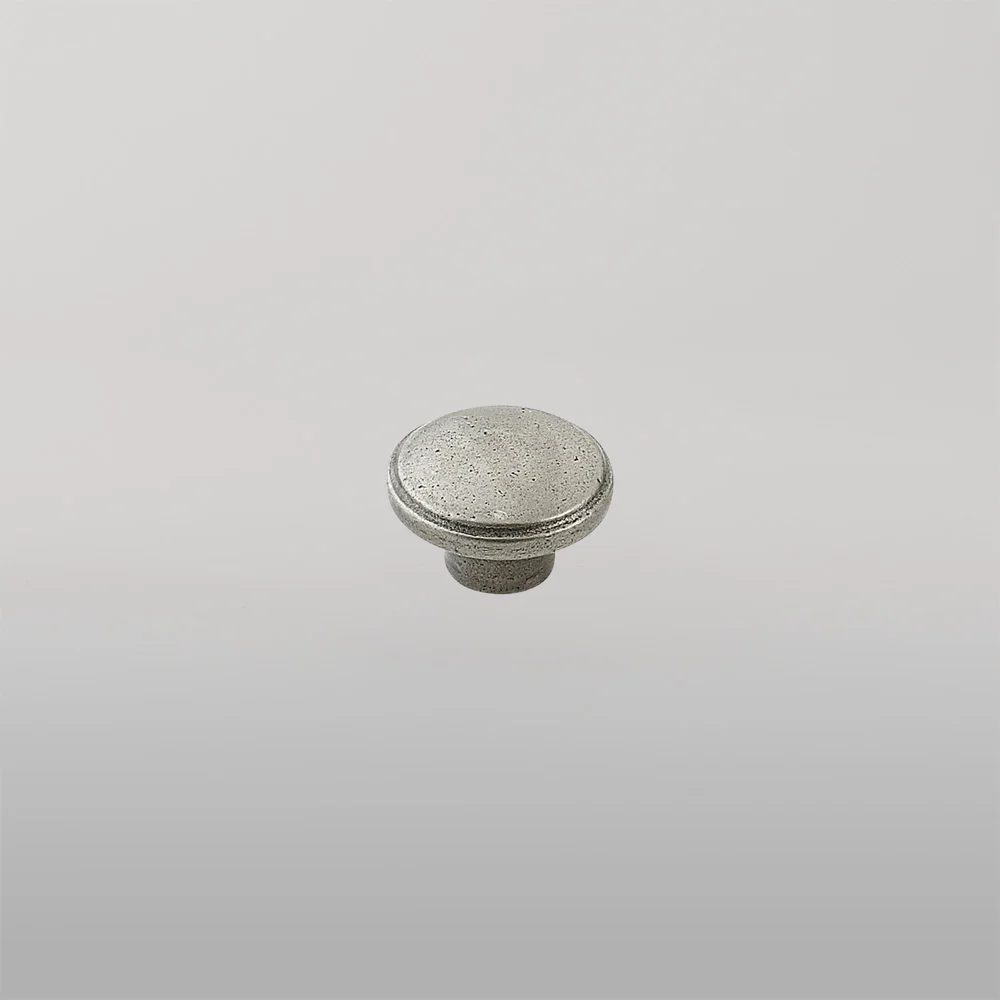 Momo Handles Momo Iron Bridge Knob 32mm Natural Iron - Image 2