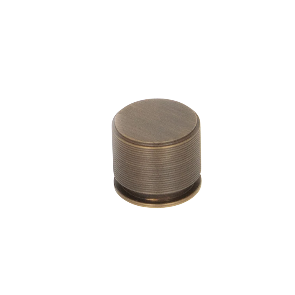 Momo Handles Momo Sussex Solid Brass Knob 35mm Bronze - Image 3