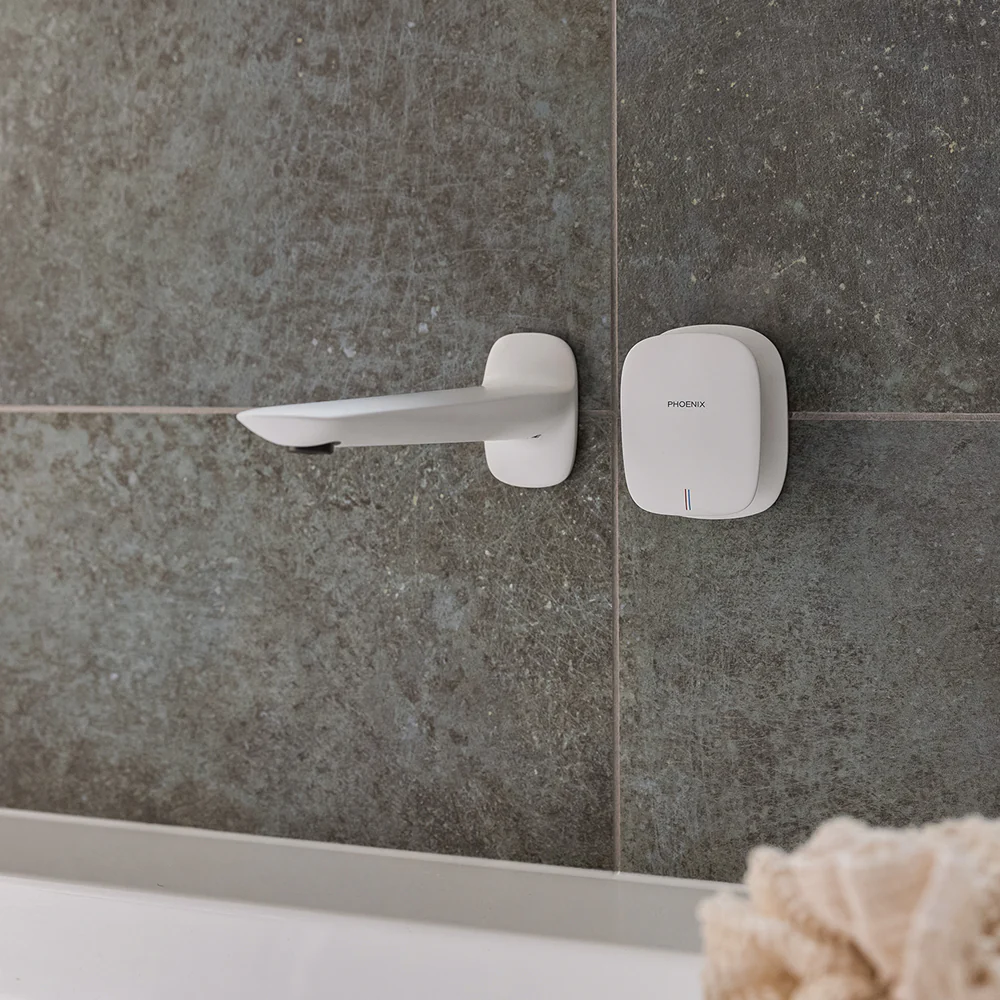 Phoenix Nuage Wall Basin / Bath Mixer Set 200mm Matte White - Image 2