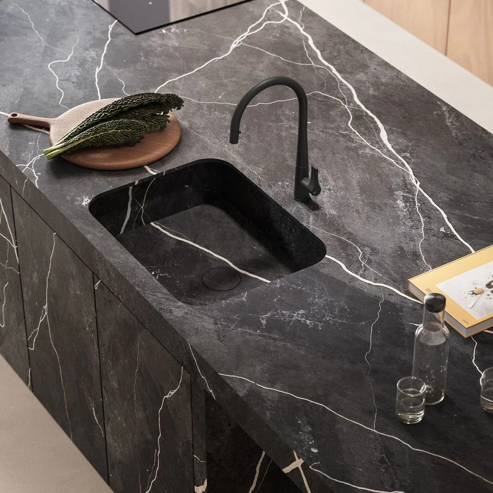 Gessi Proton Goose Neck Pull Out Mixer Matte Black - Image 6