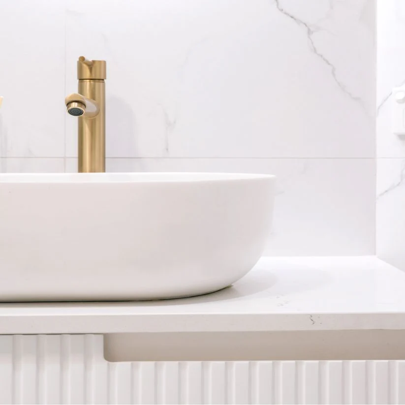 Otti Noosa 1200mm Satin White Wall Hung Vanity - Image 5