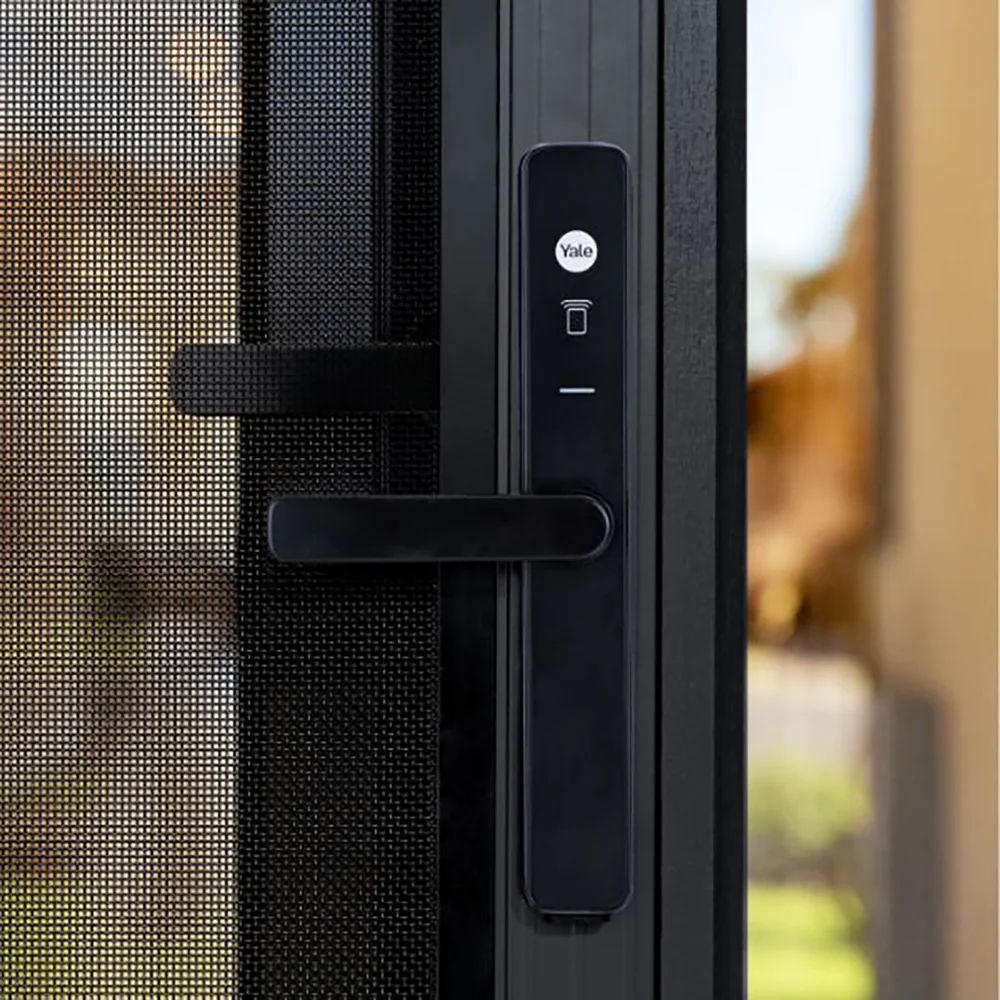 Yale Unity Security Screen Door Lock Matte Black - Image 2