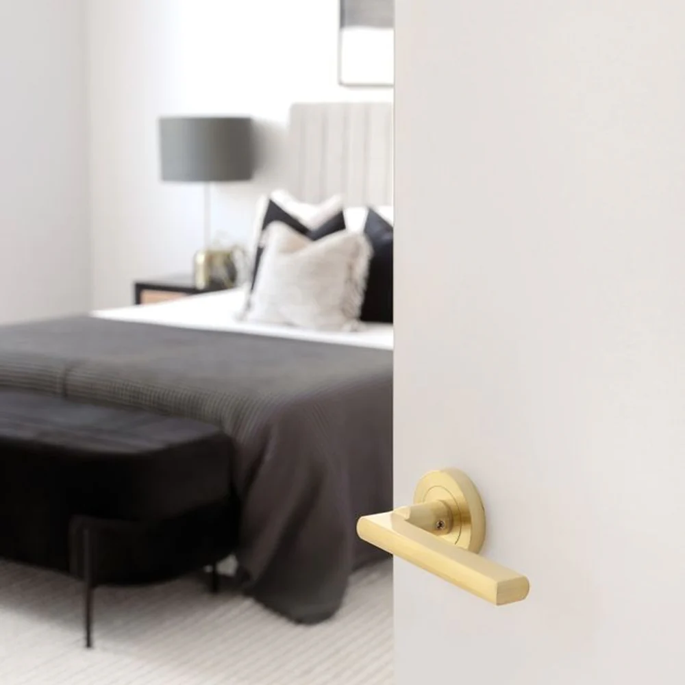 Zanda Epic Lever Set Door Handle Only Satin Brass - Image 2