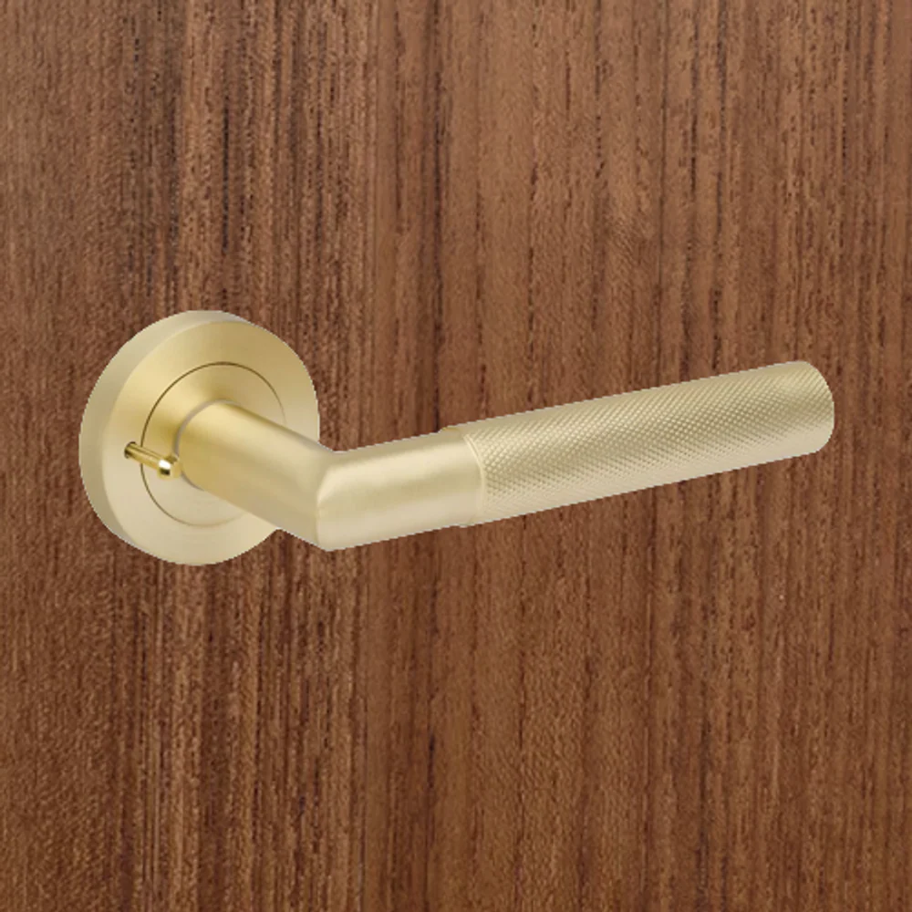 Zanda Vertex Integrated Privacy Lever Handle Satin Brass - Image 2