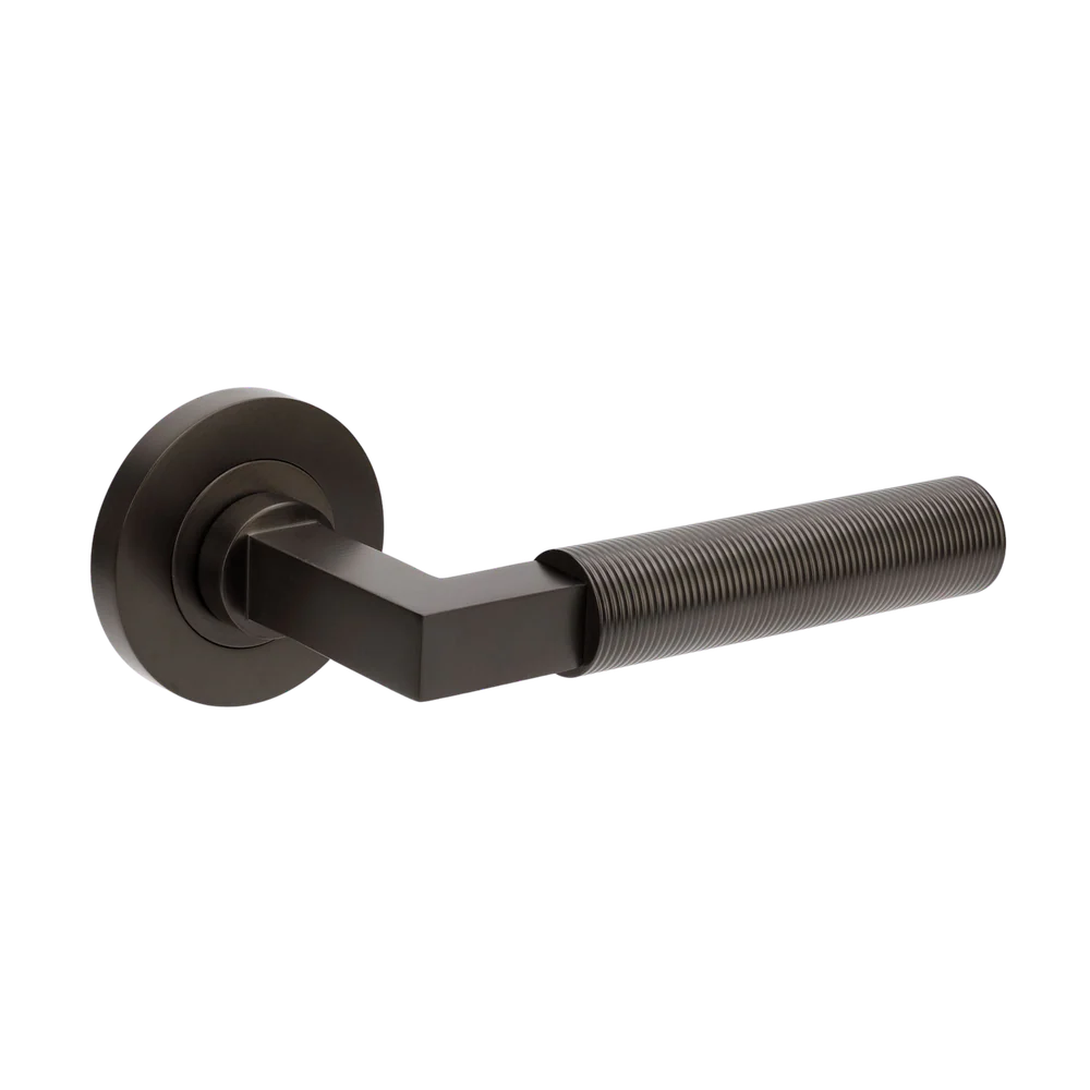 Zanda Zurich Fluted Entrance Set Lever Door Handle Graphite Nickel - Image 3